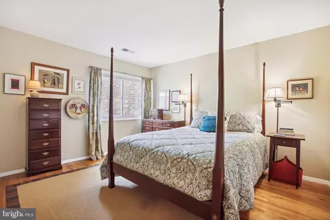 11436 Links Dr, Reston, VA 20190 photo 26