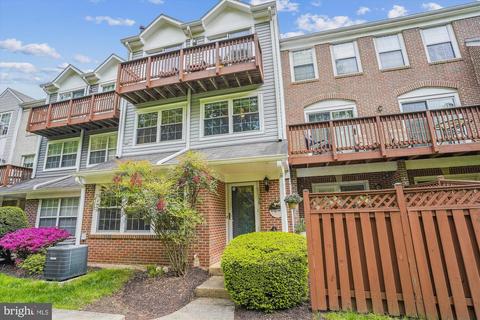 11730 Rockaway Ln #98, Fairfax, VA 22030