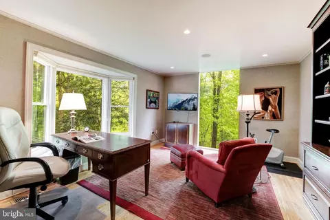 8428 Holly Leaf Dr, Mclean, VA 22102 photo 29