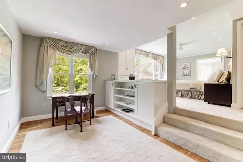 8428 Holly Leaf Dr, Mclean, VA 22102 photo 35