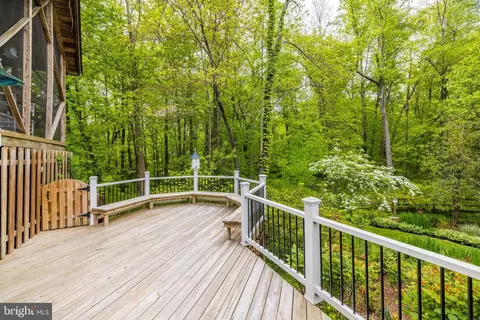 8428 Holly Leaf Dr, Mclean, VA 22102 photo 20