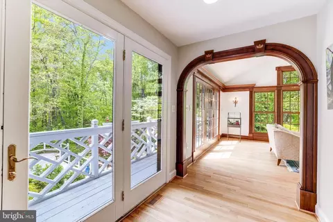 8428 Holly Leaf Dr, Mclean, VA 22102 photo 18
