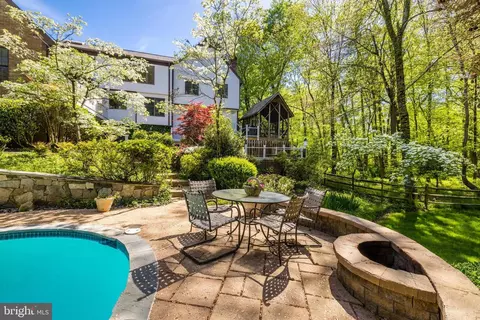 8428 Holly Leaf Dr, Mclean, VA 22102 photo 57