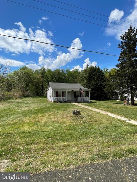 7012 Ridgeway Dr, Springfield, VA 22150 photo 2