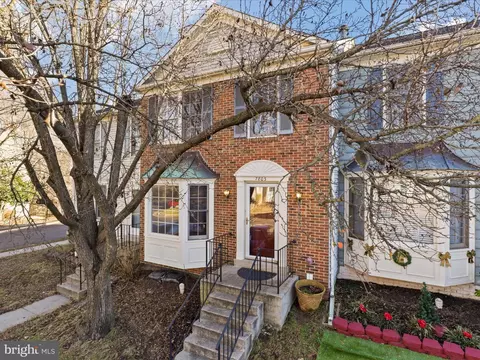 7803 Lambkin Ct, Lorton, VA 22079