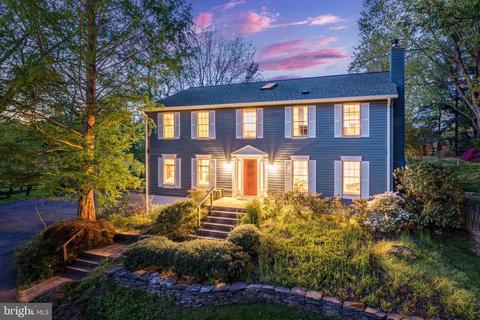 12314 Delevan Dr, Oak Hill, VA 20171