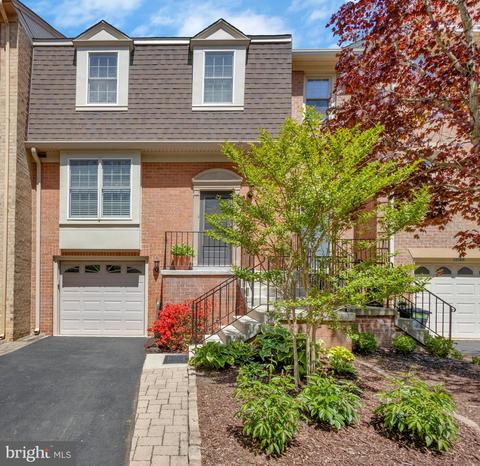 7750 Shootingstar Dr, Springfield, VA 22152
