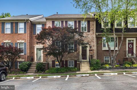 5955 Bent Willow Dr, Alexandria, VA 22310