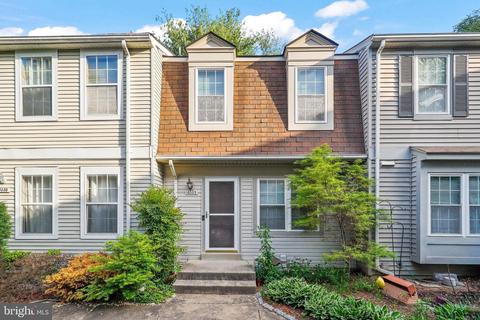 10332 Annaberg Ct #219, Burke, VA 22015