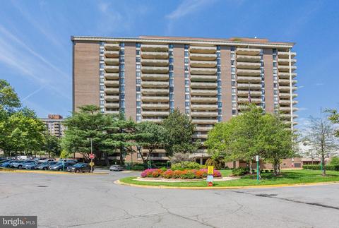 1800 Old Meadow Rd #421, Mclean, VA 22102