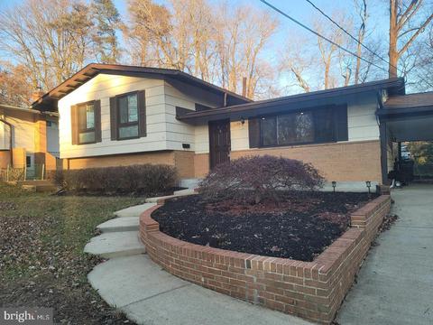 11104 Del Rio Dr, Fairfax, VA 22030