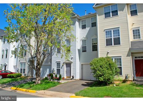 2547 Sandbourne Ln, Herndon, VA 20171