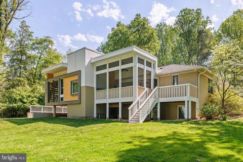 3208 Prosperity Ave, Fairfax, VA 22031