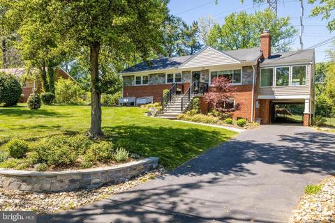 3510 Sharon Chapel Rd, Alexandria, VA 22310