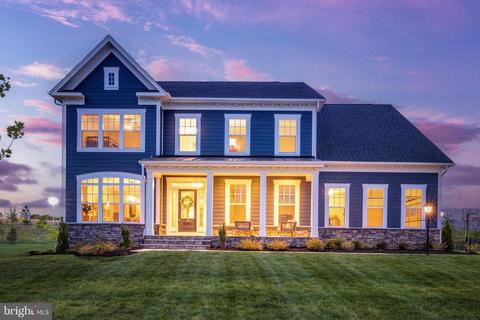 11035 Oakton View Dr, Oakton, VA 22124