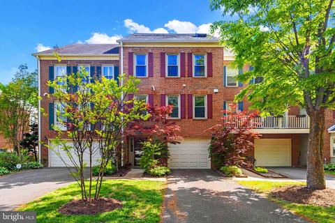 7583 Chrisland Cv, Falls Church, VA 22042