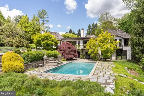 1463 Kirby Rd, Mclean, VA 22101