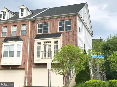 4525 Billingham St, Fairfax, VA 22030