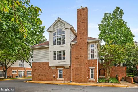 7035 Haycock Rd #102, Falls Church, VA 22043