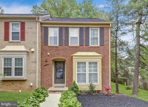 4735 Gainsborough Dr, Fairfax, VA 22032