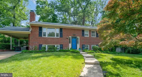 2639 Mann Ct, Falls Church, VA 22046