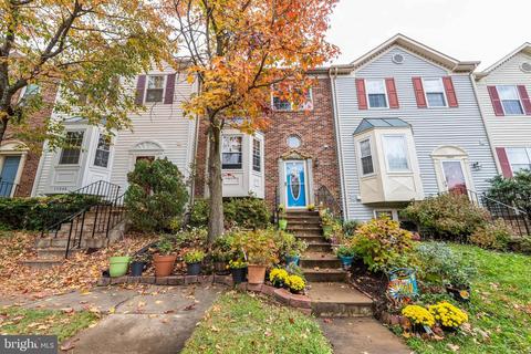 14006 Adolphus Dr, Centreville, VA 20121