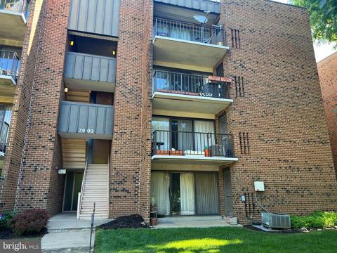 7903 Dassett Ct #T2, Annandale, VA 22003
