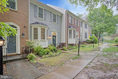 3648 Ransom Pl, Alexandria, VA 22306