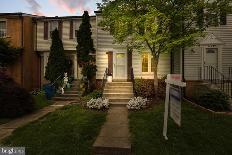 14347 Little Rocky Mountain Ct, Centreville, VA 20120