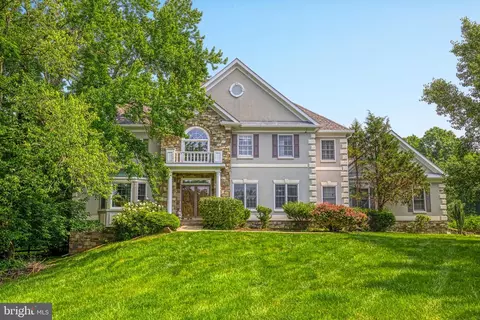 605 Brockman Ct, Great Falls, VA 22066
