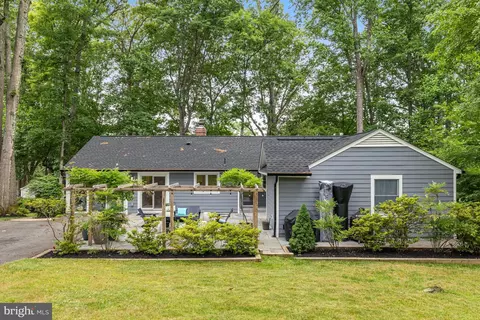 3316 Parkside Ter, Fairfax, VA 22031