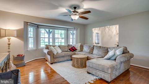 9705 Shipwright Dr, Burke, VA 22015 photo 4