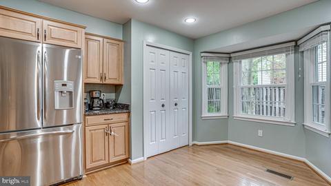 9705 Shipwright Dr, Burke, VA 22015 photo 11