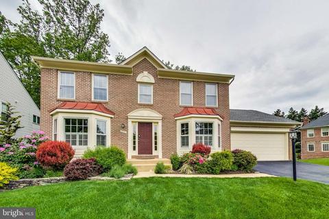8310 Armetale Ln, Fairfax Station, VA 22039