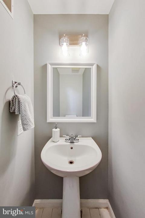 7101 Tanworth Dr, Springfield, VA 22152 photo 19