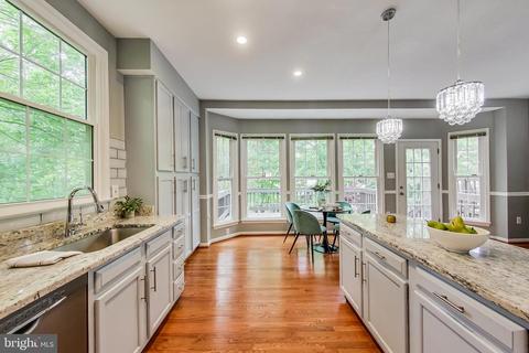 7101 Tanworth Dr, Springfield, VA 22152 photo 13