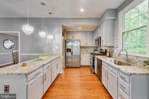 7101 Tanworth Dr, Springfield, VA 22152 photo 11