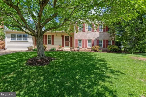 15006 Jarski Ct, Centreville, VA 20120