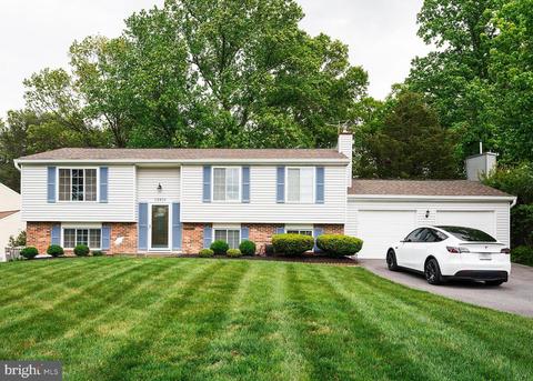 13816 Choptank Ct, Centreville, VA 20120