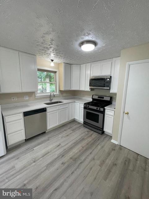 7410 Dickenson St, Springfield, VA 22150 photo 4