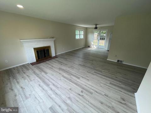 7410 Dickenson St, Springfield, VA 22150 photo 3