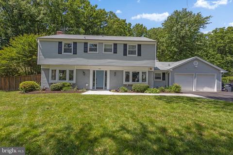13018 May Hill Ct, Fairfax, VA 22033