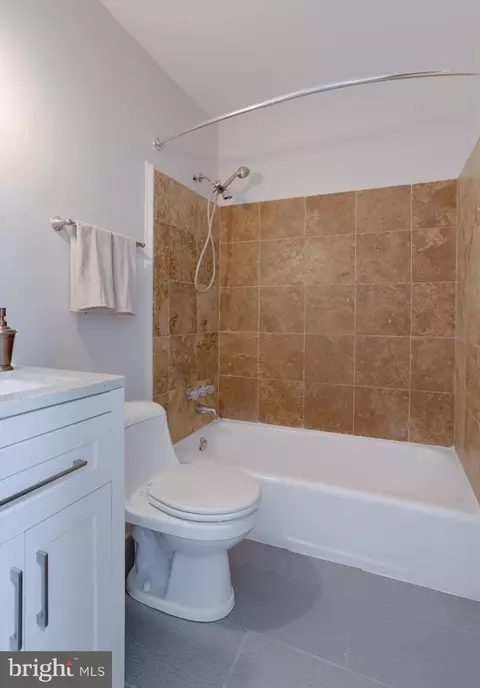 5512 Beaconsfield Ct, Burke, VA 22015 photo 28