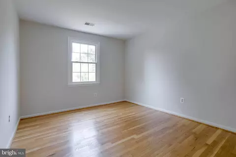 5512 Beaconsfield Ct, Burke, VA 22015 photo 26