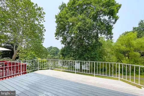 5512 Beaconsfield Ct, Burke, VA 22015 photo 36