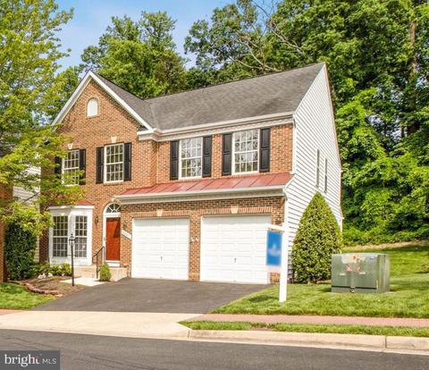 9887 E Hill Dr, Lorton, VA 22079