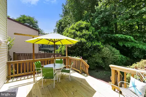 8415 Rainbow Bridge Ln, Springfield, VA 22153 photo 27