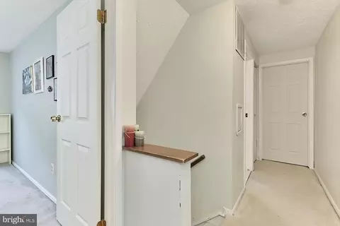 8415 Rainbow Bridge Ln, Springfield, VA 22153 photo 19