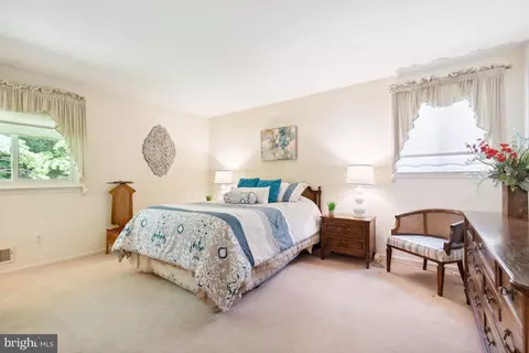 6010 Nassau Dr, Springfield, VA 22152 photo 24