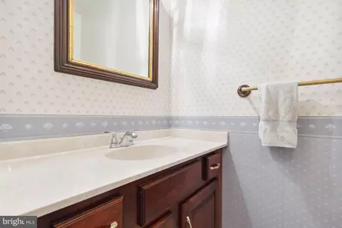 6010 Nassau Dr, Springfield, VA 22152 photo 23